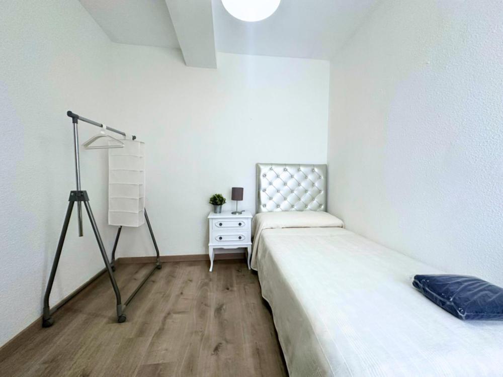 Ferienwohnung Dos Torres Frodo - Estacionamiento Privado Gratuito Saragossa Exterior foto