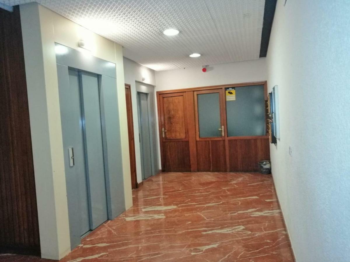 Ferienwohnung Dos Torres Frodo - Estacionamiento Privado Gratuito Saragossa Exterior foto